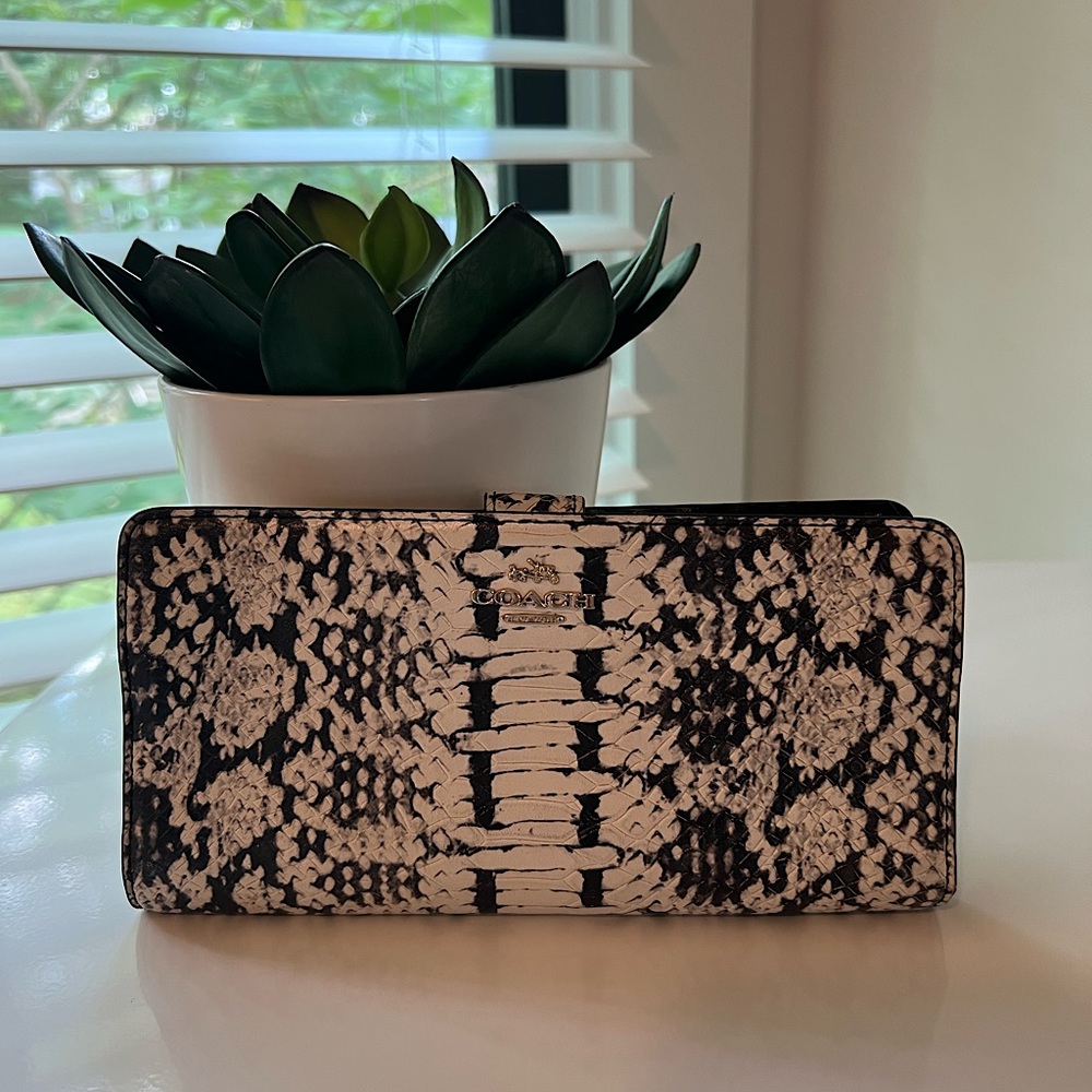 Coach Folio Wallet
